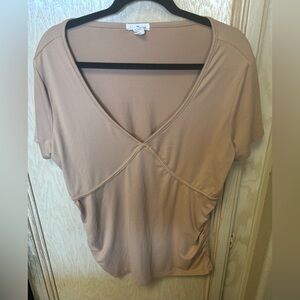 Love Wish T-shirt Top Blouse Women’s Short Sleeve Nude Tan Plus 1X Ruched V Neck